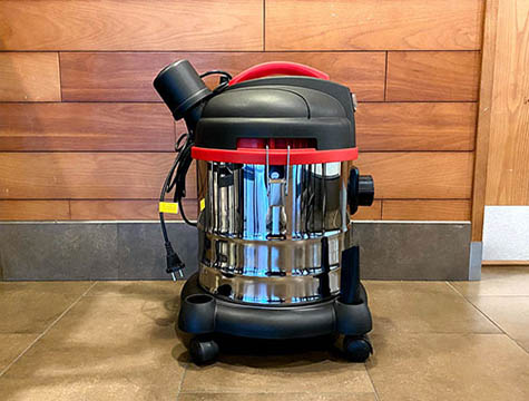 How to Use the Industrial Vacuum Cleaner?