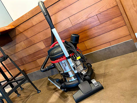What’s the Difference Between Industrial Vacuum Cleaner and Household Vacuum Cleaner?